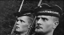 Lööv mõõk: kuidas Nõukogude jalavägi õppis võitlema NSVL merejalaväe ajalooga
